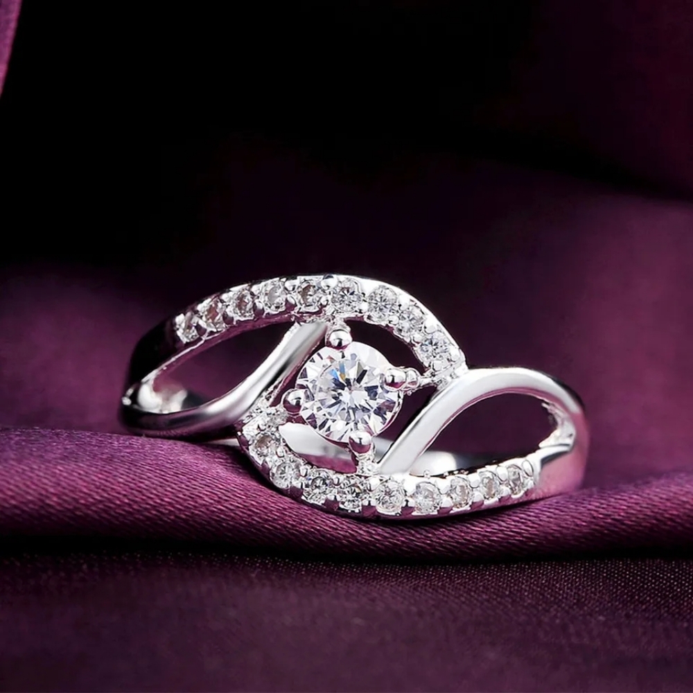 Silver Elegance Ring with Intricate Design